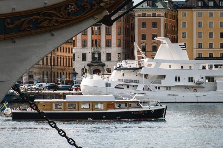 Stockholm Winter Archipelago Tour on a 100% Electric Boat