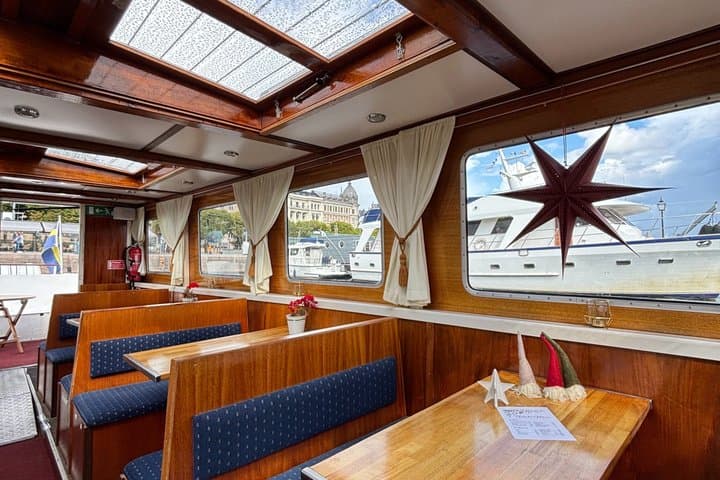 Stockholm Winter Archipelago Tour on a 100% Electric Boat