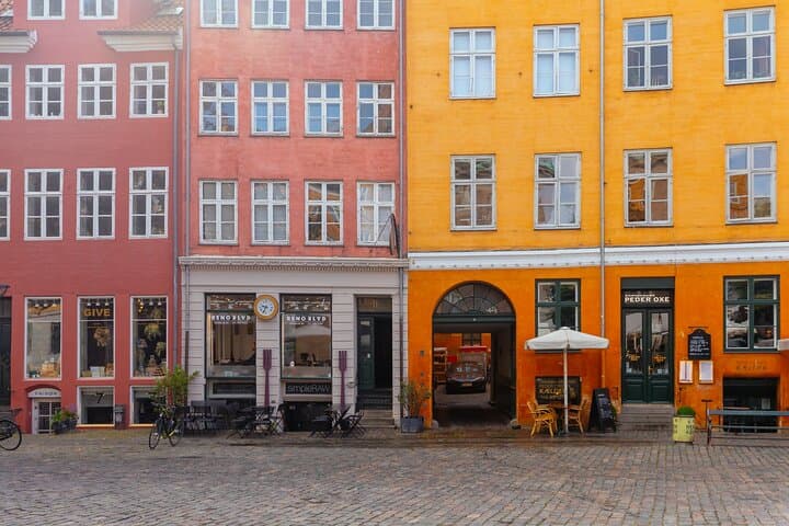 Private Stockholm Walking Tour with Local Host
