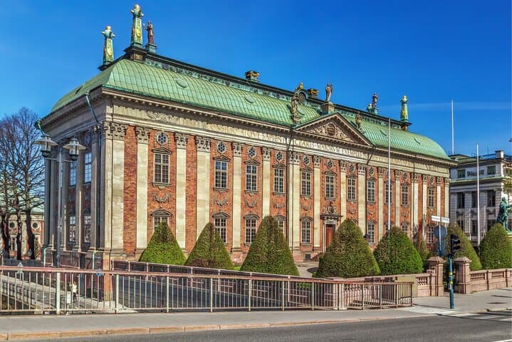 Stockholm Self-Guided City Walking Tour & Scavenger Hunt