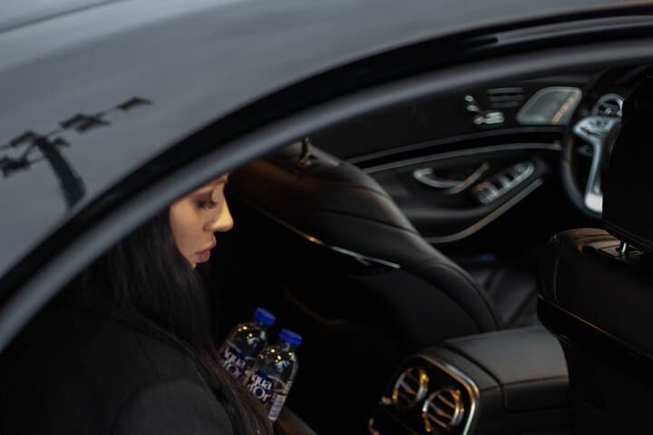 Airport Limousine Transfer: Arlanda Airport to Seaport Stockholm 1-7 Passengers