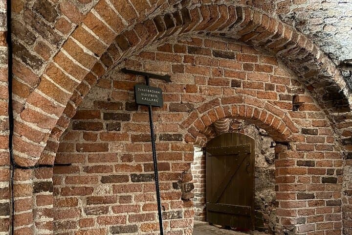 Stories of the Blackfriars Monastery – once the largest in medieval Stockholm, home to the relic of the Holy Cross.